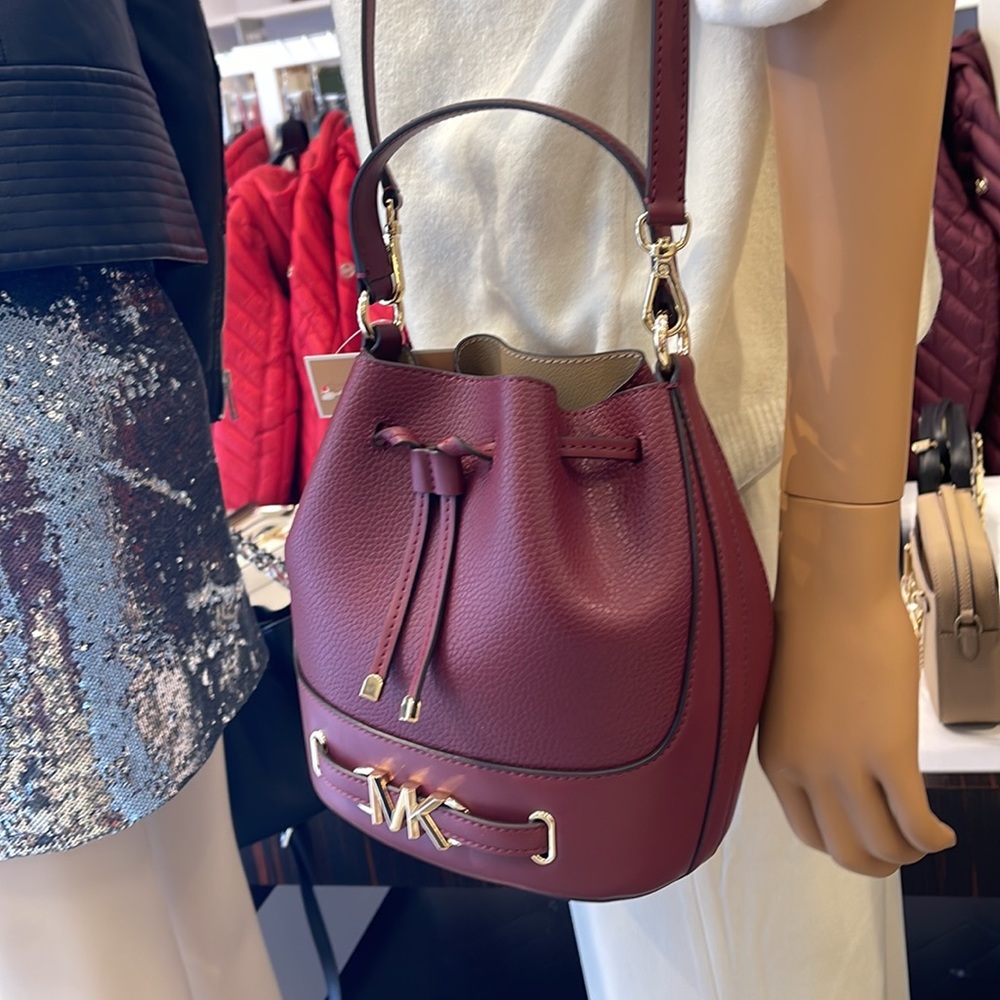 MICHAEL KORS 
Reed Medium Pebbled Leather Bucket Bag
Dark Cherry 
NWT - Picture 16 of 16
